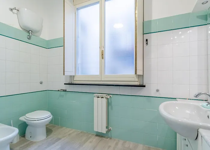 Guesthost - Porto Antico X6 Apartman