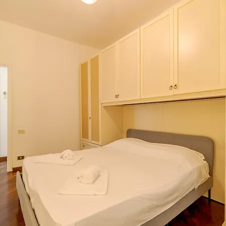 Apartment Guesthost - Porto Antico Genua