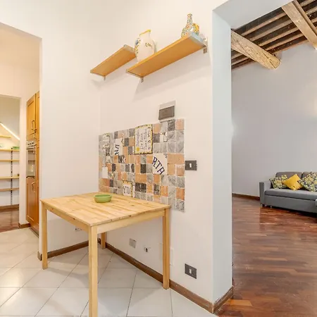 Guesthost - Porto Antico Apartment Genua